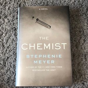 The Chemist by Stephanie Meyer book
